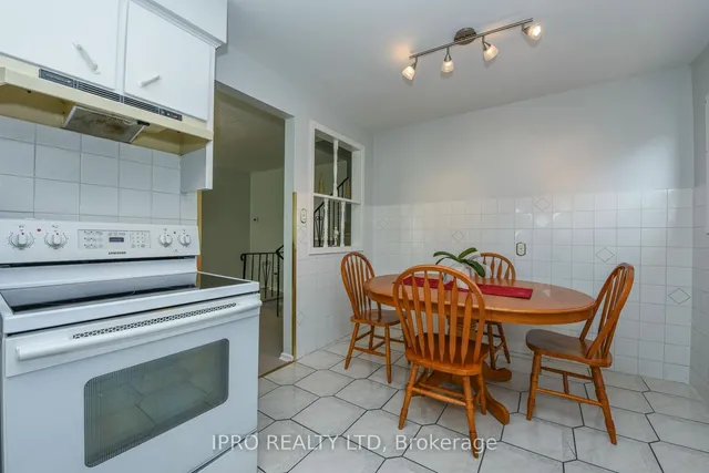 Additional image 33 of 23 Benton St