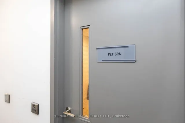 Additional image 39 of 120 Parliament St Unit 1009