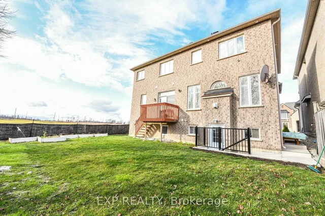 Additional image 31 of 63 Lightheart Dr