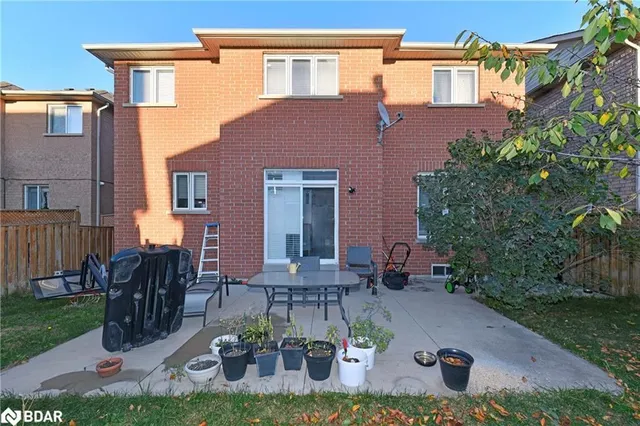 Additional image 39 of 17 Via Romano Way