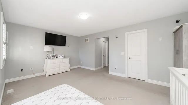 Additional image 29 of 88 Hollowgrove Blvd