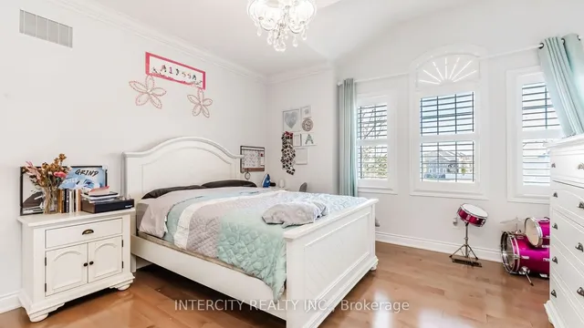 Additional image 30 of 58 Bansbury Circ