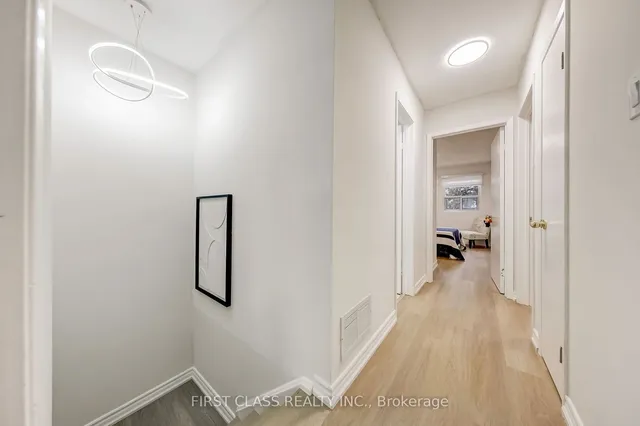 Additional image 19 of 106 Chester Le Blvd Unit 112