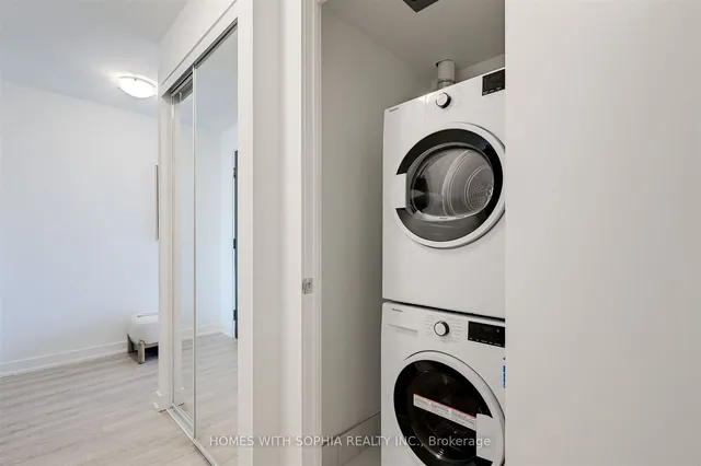 Additional image 28 of 250 Lawrence Ave Unit 607