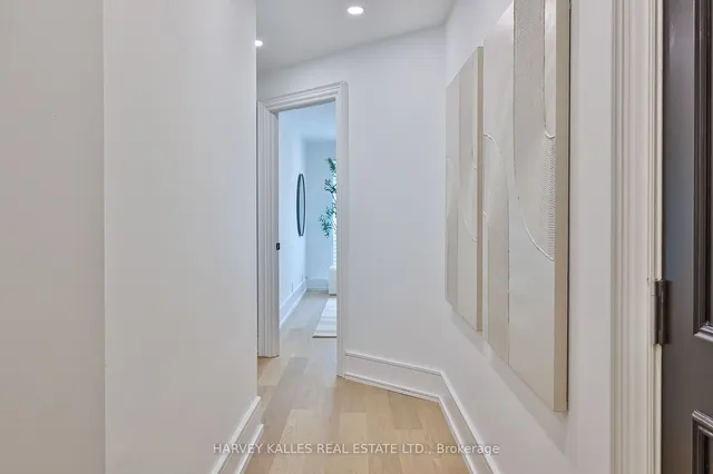 Additional image 13 of 38 Avenue Rd Unit 111