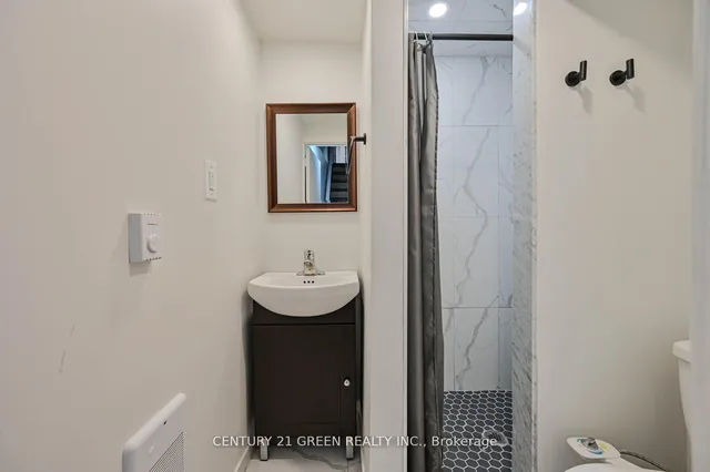 Additional image 37 of 97 Collins Cres Unit 96