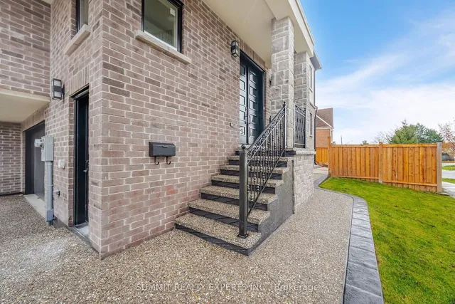 Additional image 7 of 9 Keewatin Gate