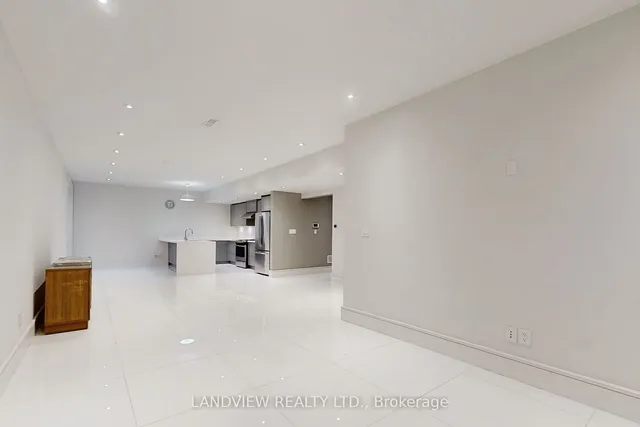 Additional image 30 of 38 Lorraine Dr