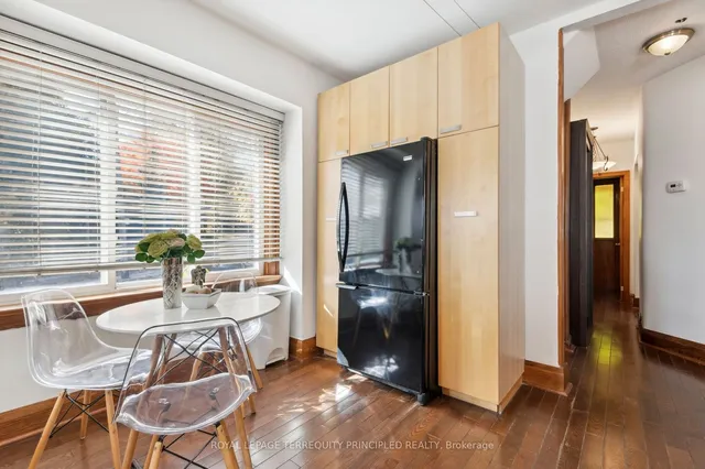 Additional image 6 of 39 Oakwood Ave