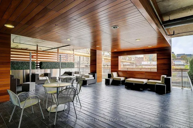 Additional image 23 of 21 ICEBOAT Terr Unit 930