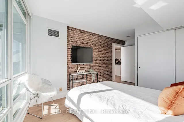 Additional image 19 of 397 Front St Unit 1802