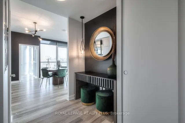 Additional image 2 of 290 Adelaide St Unit 2005