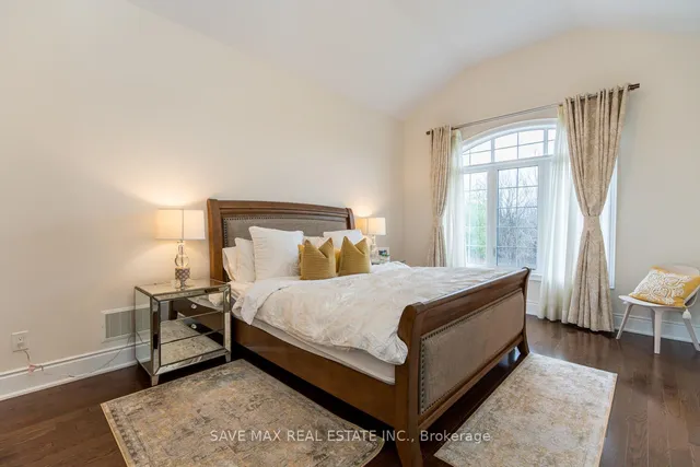 Additional image 19 of 16 Layton St