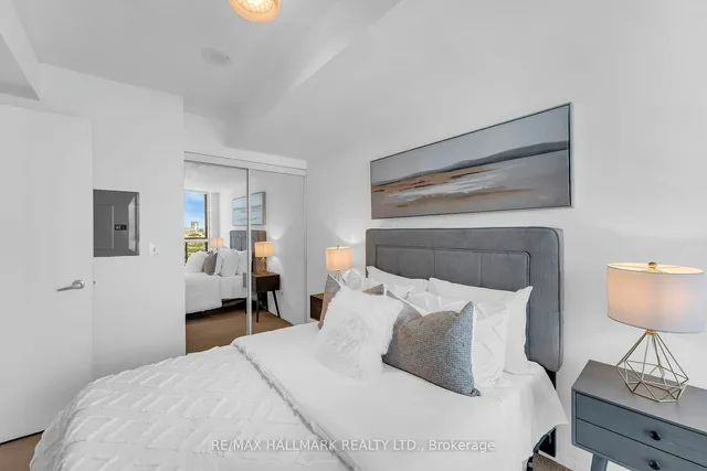 Additional image 19 of 16 Yonge St Unit 1908