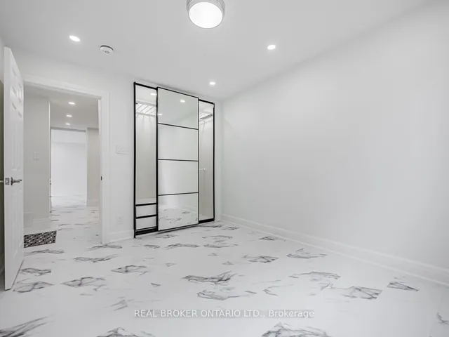 Additional image 20 of 2693 Lakeshore Blvd Unit 6