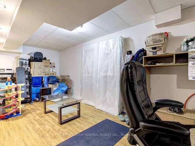 Additional image 37 of 92 Simmons Blvd