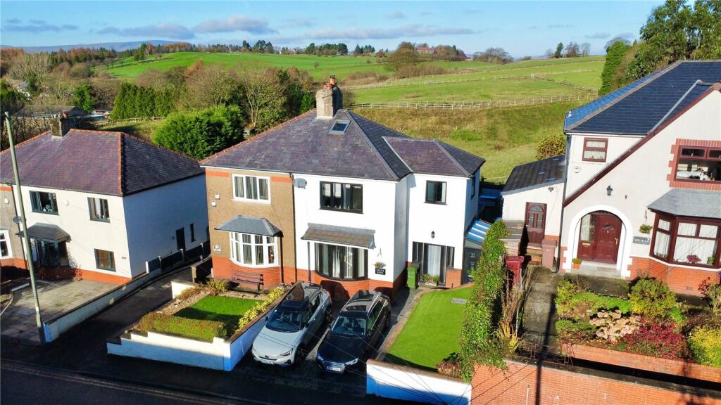 Burnley Road, Briercliffe, Burnley, Lancashire, BB10