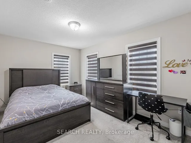 Additional image 15 of 5 Remembrance Rd