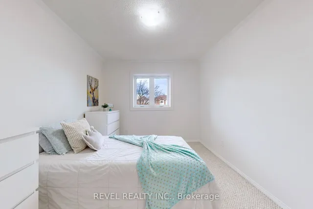 Additional image 18 of 20 Wickstead Crt