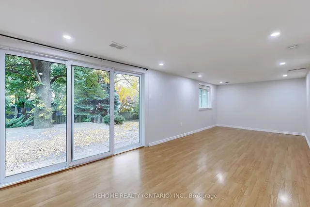 Additional image 33 of 38 Cartier Cres
