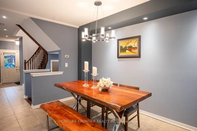 Additional image 9 of 9 Lotus St