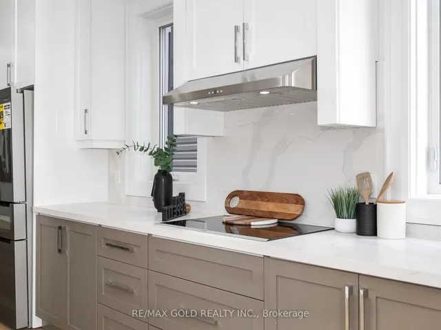 Additional image 10 of 1007 Ossington Ave