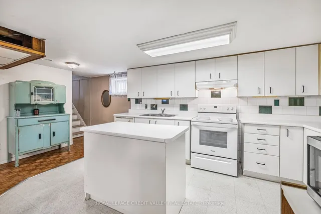 Additional image 24 of 82 Terra Cotta Cres