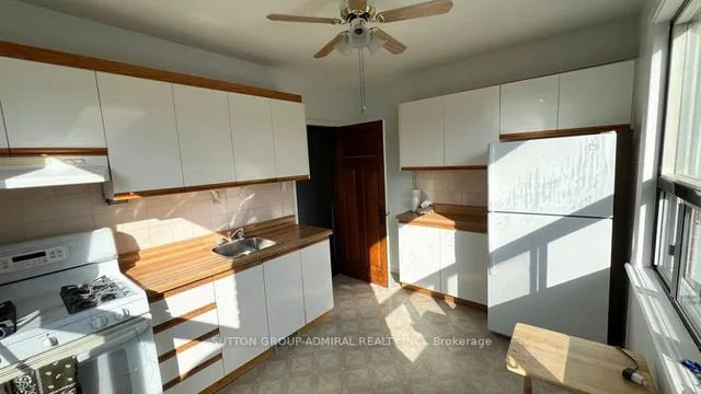 Additional image 12 of 1836 Dufferin St