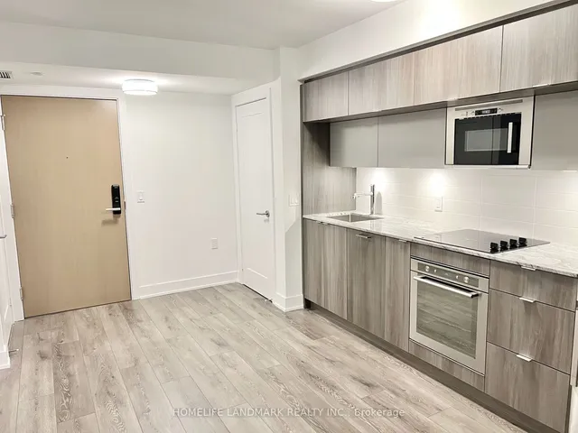 Primary image of 585 Bloor St Unit 2121
