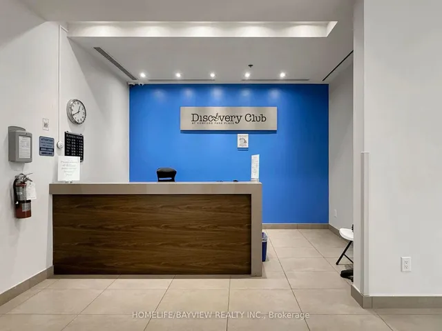 Additional image 24 of 19 Singer Crt Unit 1801B