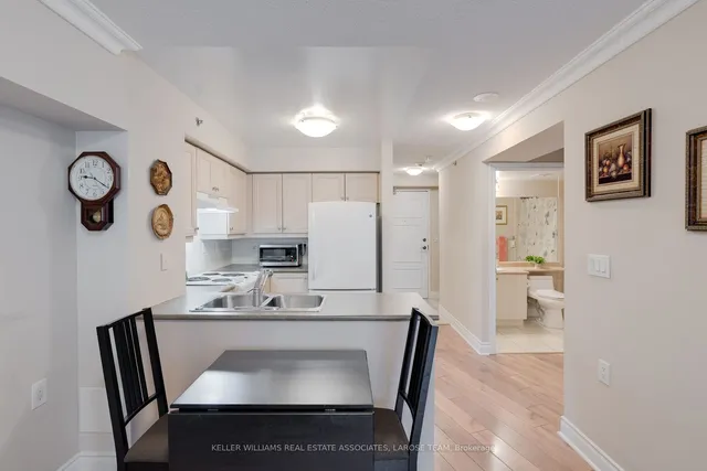 Additional image 11 of 3 Marine Parade Dr Unit 405