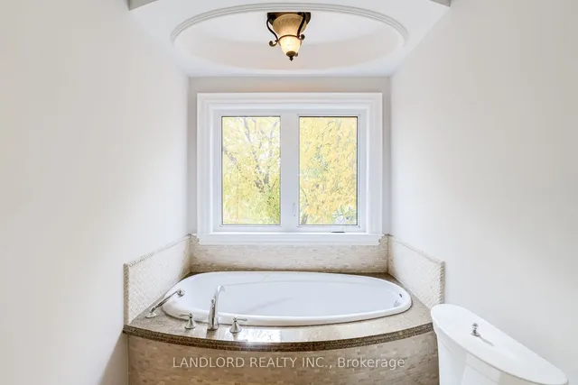 Additional image 15 of 425 Cranbrooke Ave