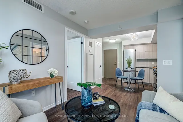 Additional image 14 of 36 Lisgar St Unit 1702W