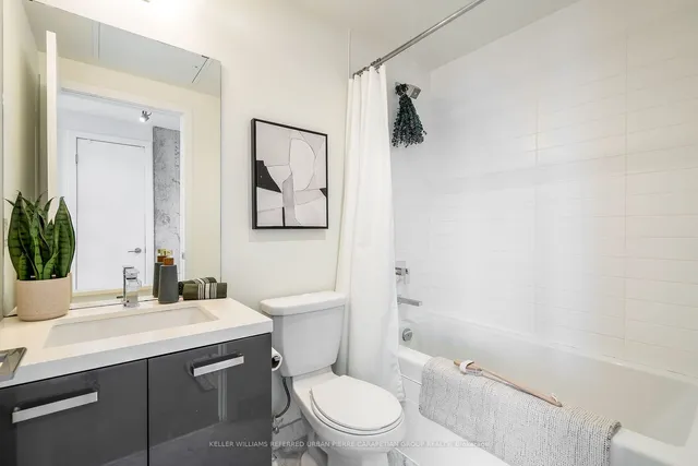 Additional image 25 of 11 Charlotte St Unit 2004