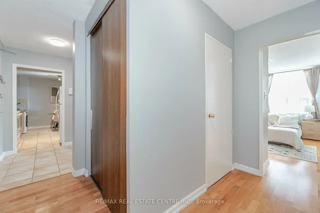 Additional image 15 of 714 The West Mall Unit 1009