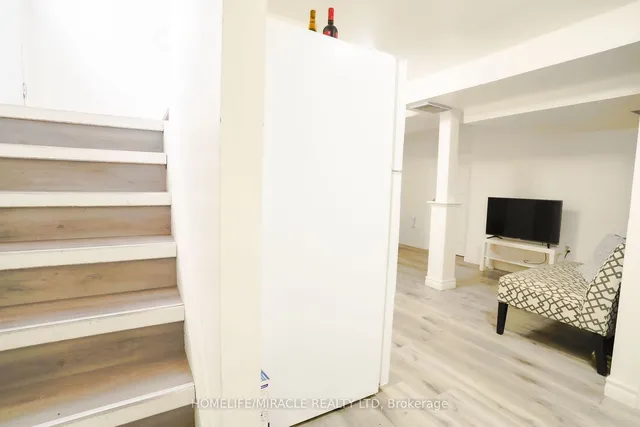 Additional image 37 of 82 Sedgemount Dr