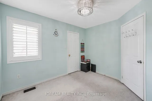 Additional image 16 of 36 Flurry Circ