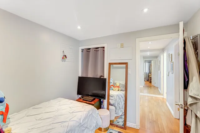 Additional image 24 of 13 Jeffrey St