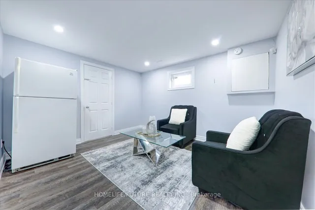 Additional image 25 of 43 Tamarisk Dr