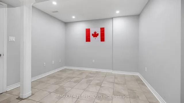 Additional image 28 of 48 Ridgefield Crt