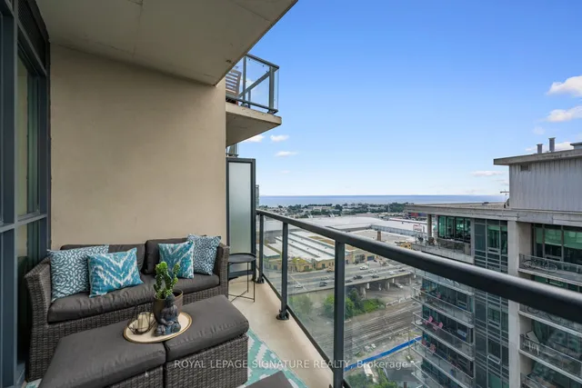 Additional image 11 of 51 East Liberty St Unit 2116