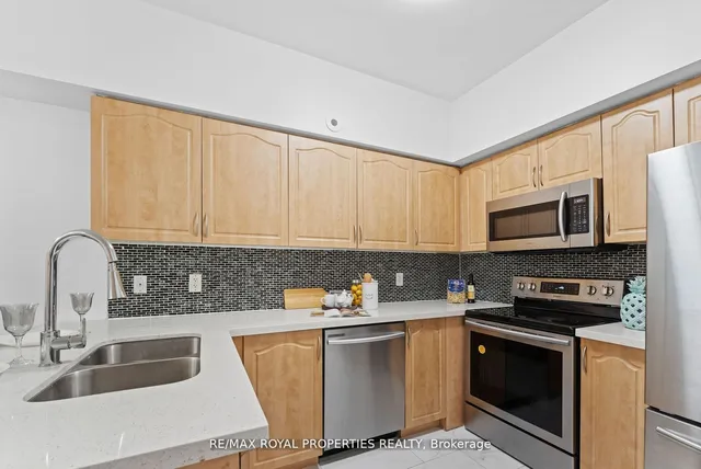 Additional image 15 of 1496 Victoria Park Ave Unit 119