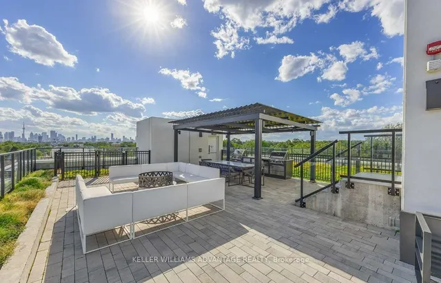 Additional image 21 of 1630 Queen St Unit 406