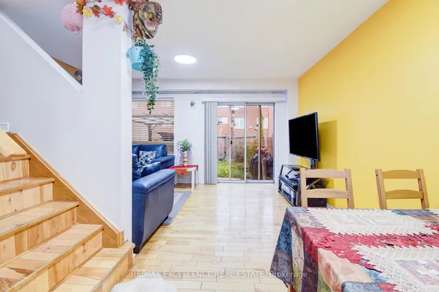 Additional image 12 of 54 Whiteface Cres