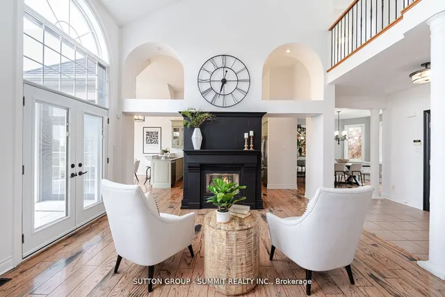 Additional image 16 of 13 Classic Dr