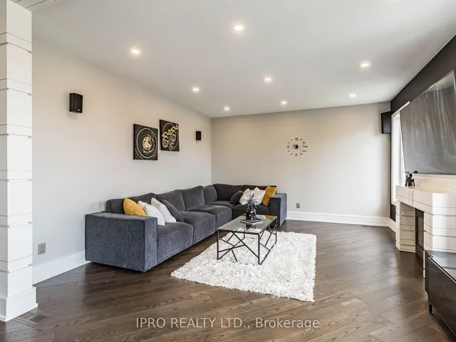 Additional image 15 of 55 Stoneylake Ave