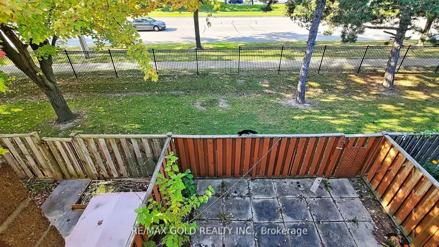 Additional image 34 of 118 Fleetwood Cres