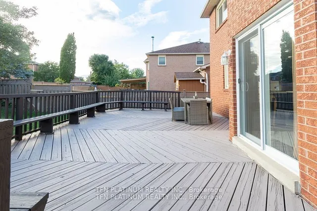 Additional image 33 of 8 Tremont Crt