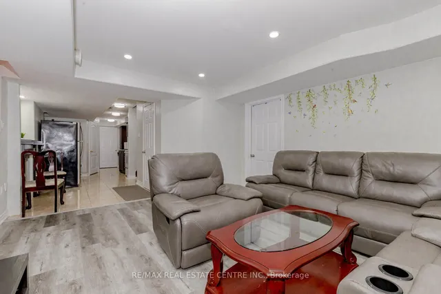 Additional image 32 of 46 Ocean Ridge Dr