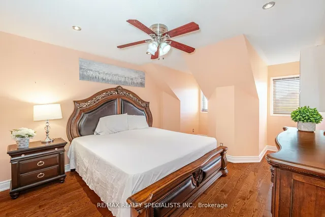 Additional image 22 of 36 Dunvegan Cres